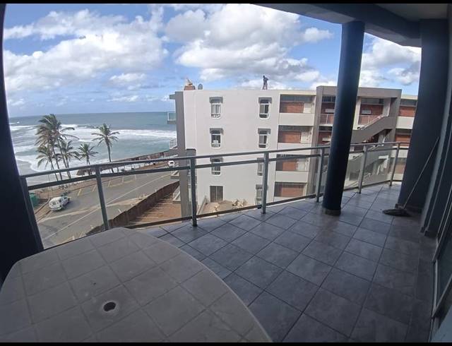 2 BEDROOM APARTMENT FOR SALE IN MARGATE BEACH